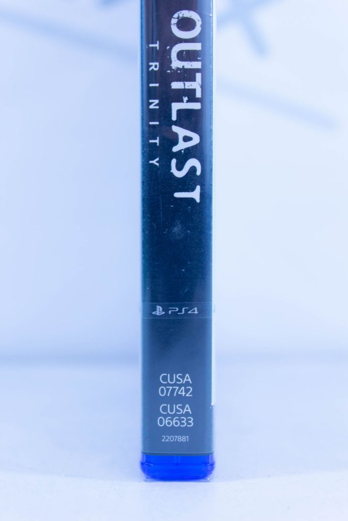 Outlast Trinity (PS4)