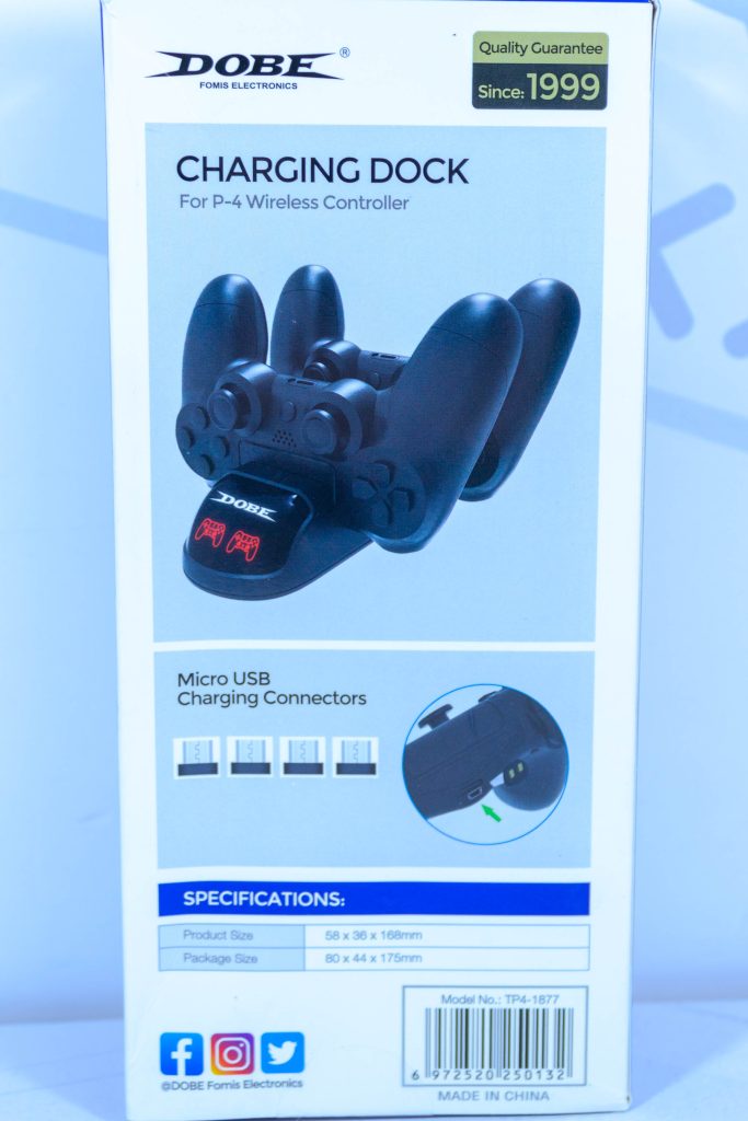 Зарядная станция 2 джойстиков PS4 +индикатор заряда Dobe TP4-1877